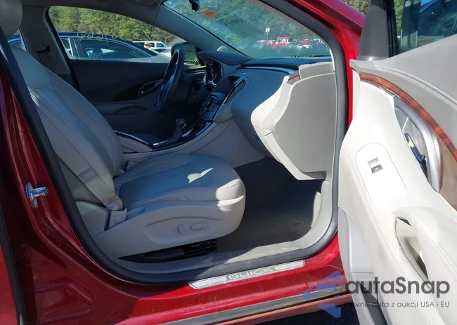 1G4GC5ED8BF342712: 43589668