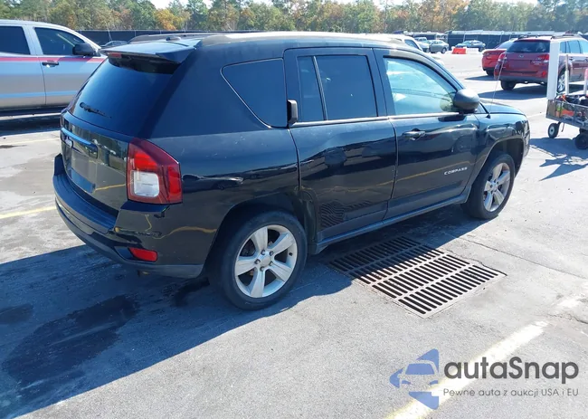 1C4NJDBB8HD143162: 43589838