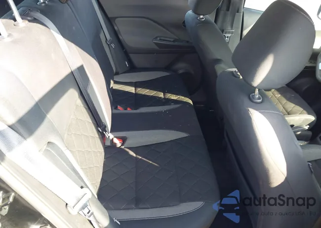 3N1CP5BV8LL571373: 43588997