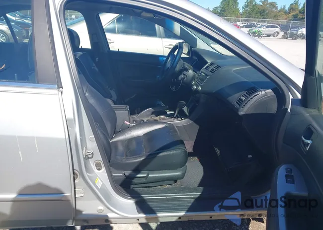 1HGCM56806A003139: 43589100