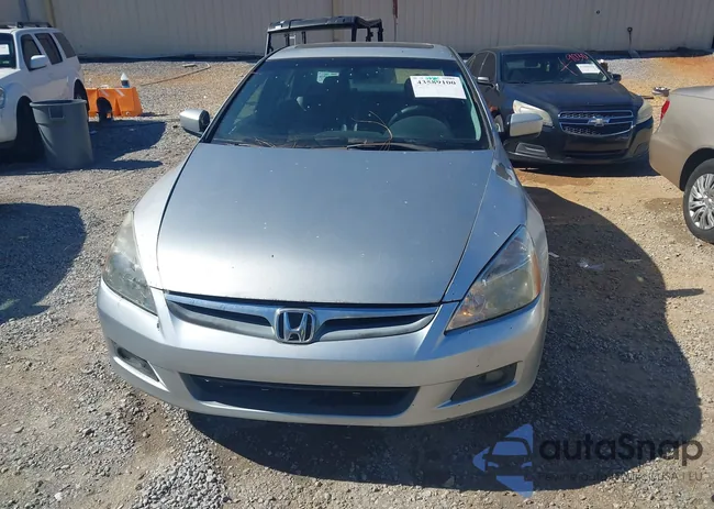 1HGCM56806A003139: 43589100