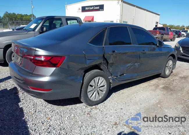 3VWCB7BU7LM047105: 43589232