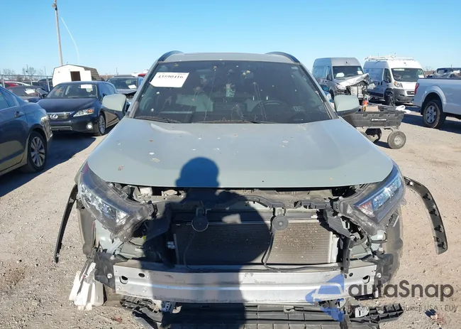 2T3A1RFV9MW198152: 43590416