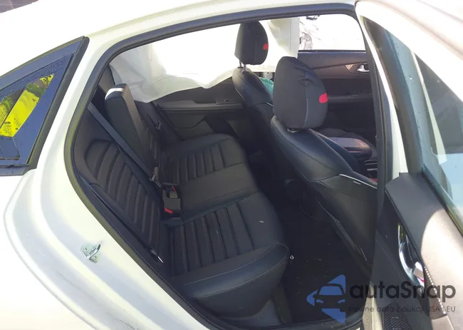 3KPF54AD6RE833133: 43590553