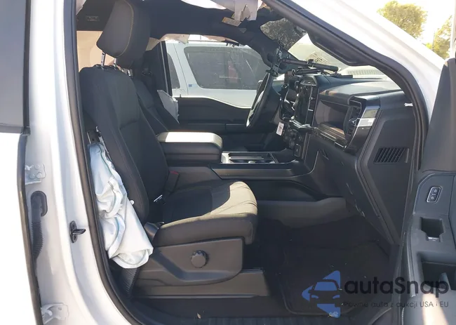 1FTEW2LPXRKD03829: 43590648