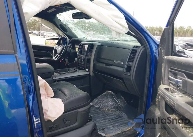 1C6RR7YT6JS102064: 43589961