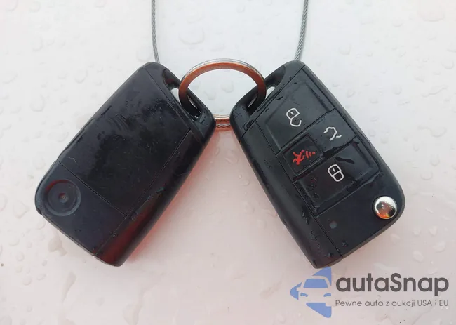 3VW217AU4FM007228: 43589983