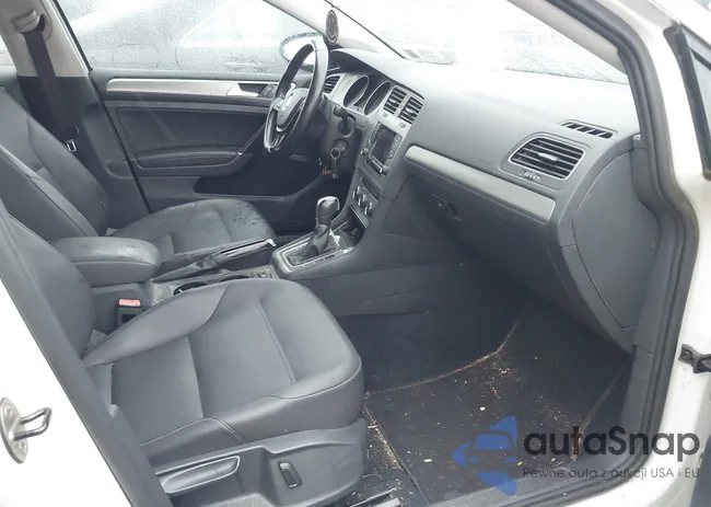 3VW217AU4FM007228: 43589983