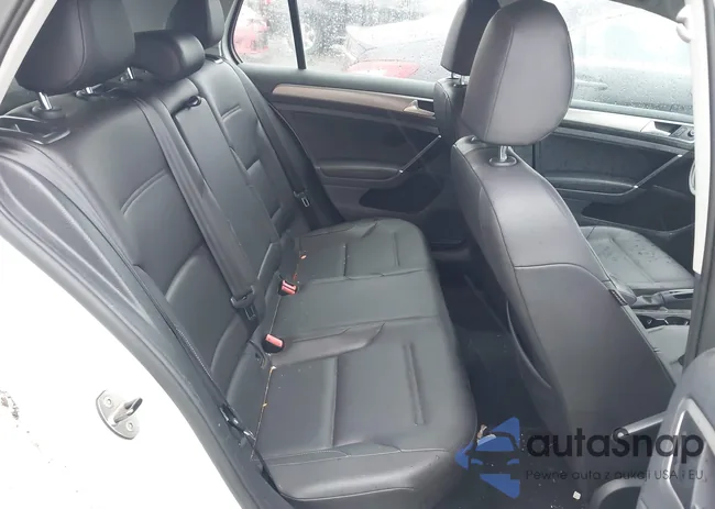 3VW217AU4FM007228: 43589983