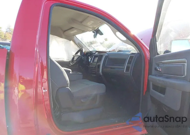 3C6JR7AT1EG148924: 43590130