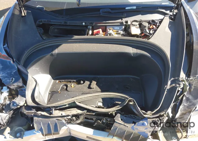 5YJ3E1EB2KF451451: 43590153