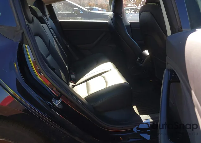 5YJ3E1EB2KF451451: 43590153