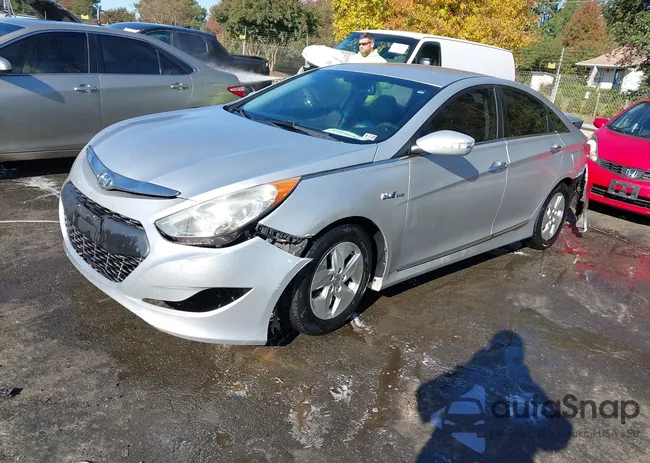 KMHEC4A40CA027523: 43590184