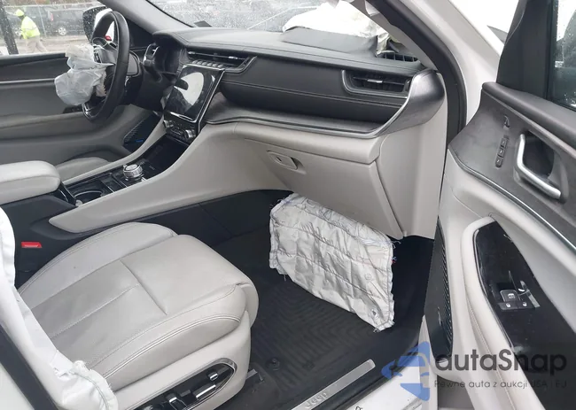 1C4RJKDGXN8583399: 43591305