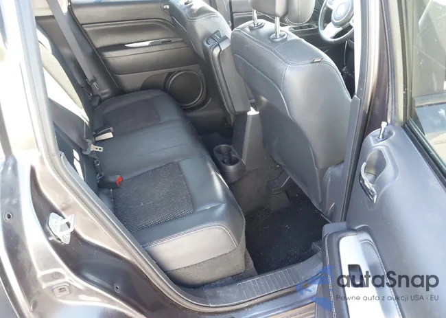 1C4NJDEB0ED897924: 43591529