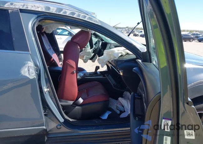 3MVDMBCL3NM432723: 43591586