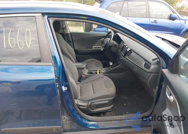 KNDCB3LC8J5212115: 43591660