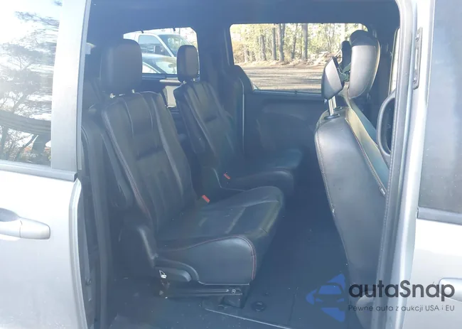 2C4RDGEG8HR737832: 43591676