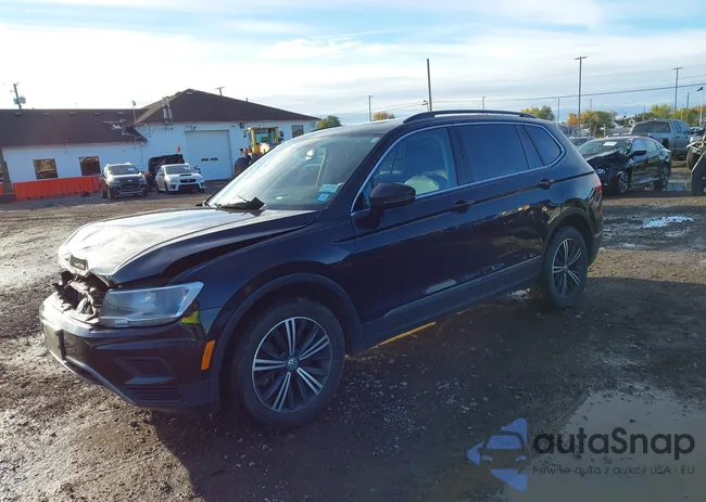 3VV2B7AX5JM133781: 43591714