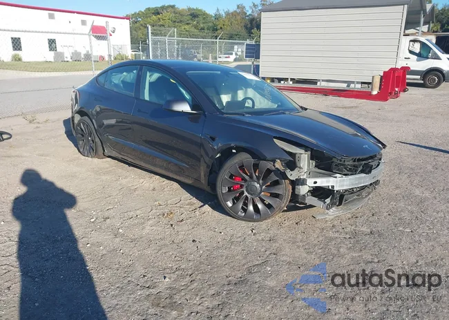 5YJ3E1EC3MF990558: 43591792