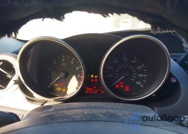 JM1BL1UF5B1366568: 43591881