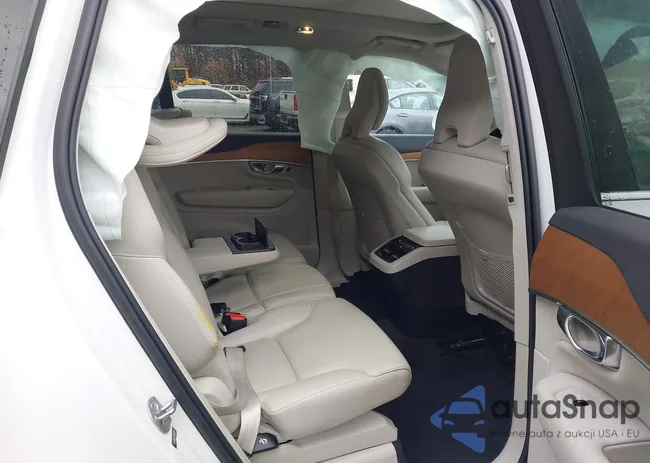 YV4A22PK3N1853587: 43591887