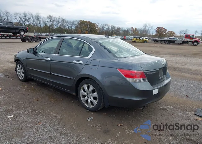 1HGCP3F85AA004498: 43591903