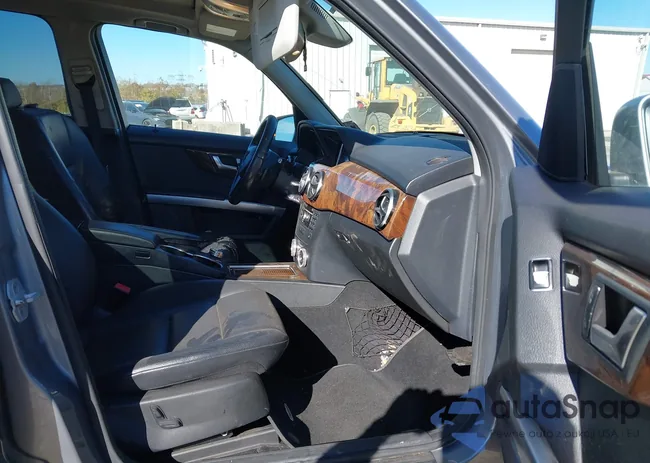 WDCGG8JB2FG441485: 43591122