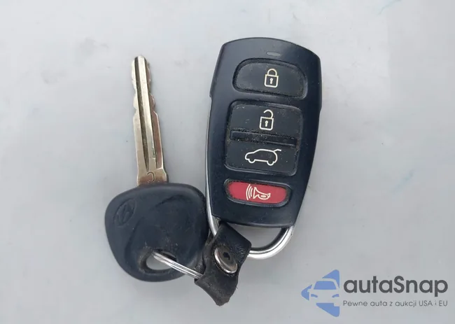 KM8NUDCC6CU205368: 43591156