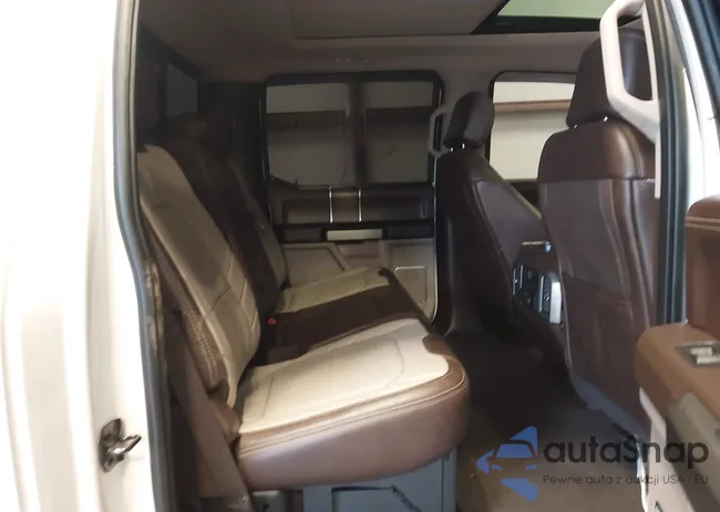 1FT7W2BT0JEB61811: 43591173