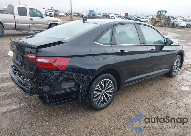 3VWN57BU3MM085495: 43591182