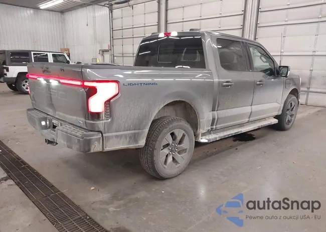 1FTVW1EL2PWG18330: 43592379