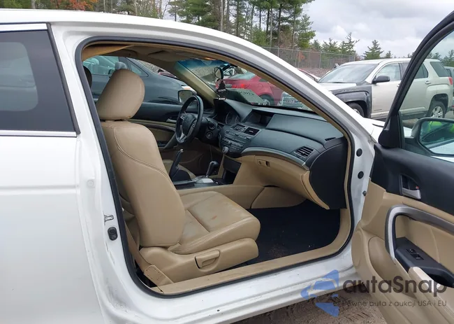 1HGCS12899A024435: 43592536