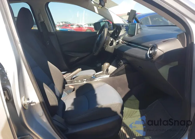 3MYDLBYV8JY316016: 43592611