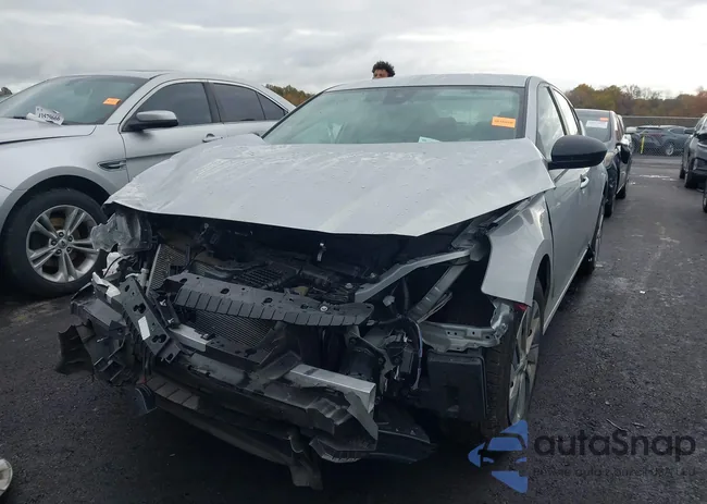 1N4BL4BV0RN374257: 43592631