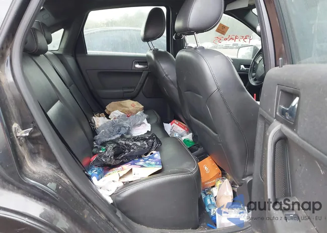 1FAHP3GN2AW266710: 43592635