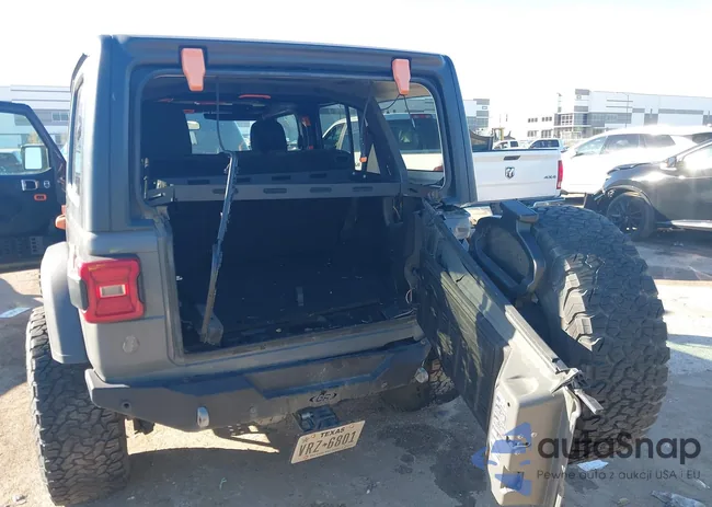 1C4HJXDG0KW538732: 43592764