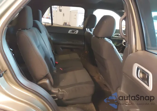 1FMHK7D90CGA43677: 43592769