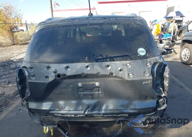 KM8R2DHE3LU132882: 43592808