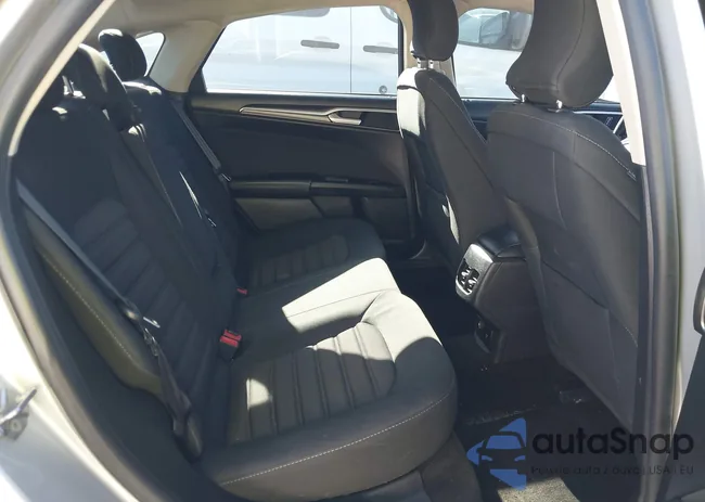 3FA6P0LUXJR191714: 43592852