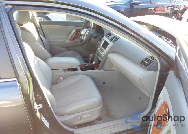 4T4BF3EK6BR175434: 43591904