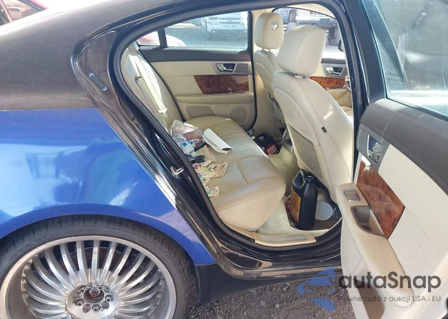 SAJWA0FBXBLS19955: 43591924