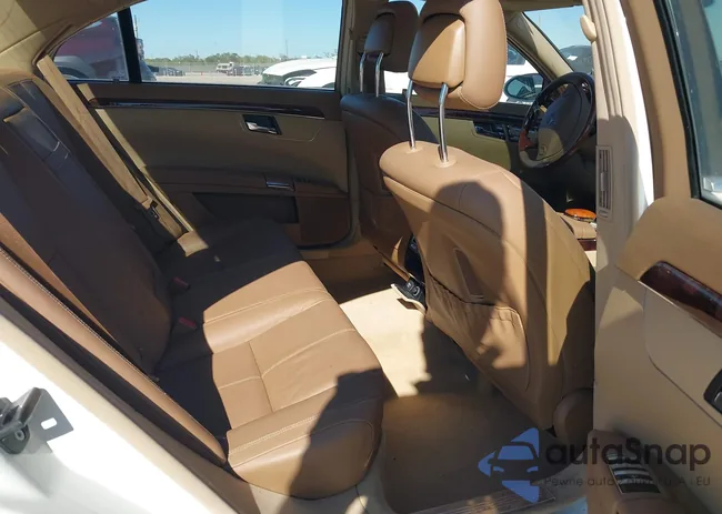 WDDNG86X18A236284: 43591992