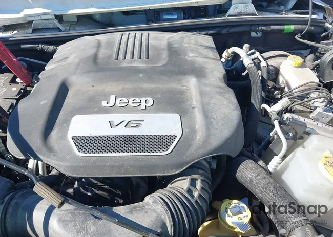 1C4BJWEG2JL910991: 43592053