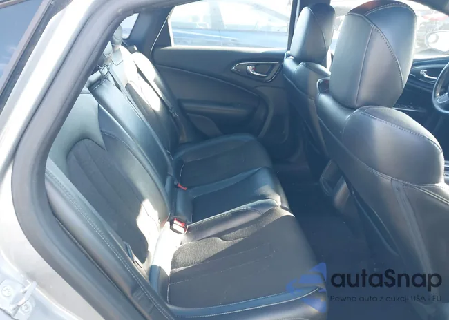 1C3CCCBG0FN517556: 43592155