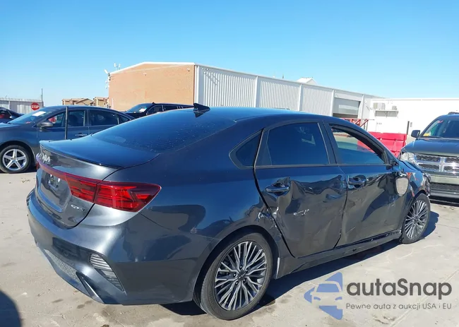 3KPF54AD1RE725714: 43592157