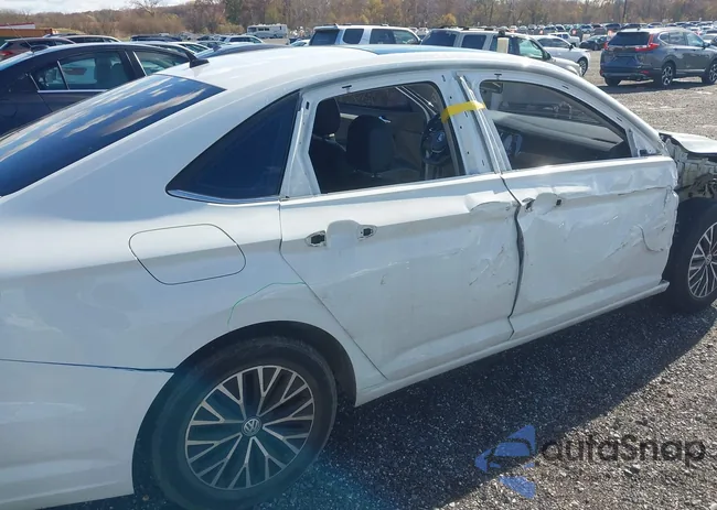 3VWC57BU3KM258369: 43592191