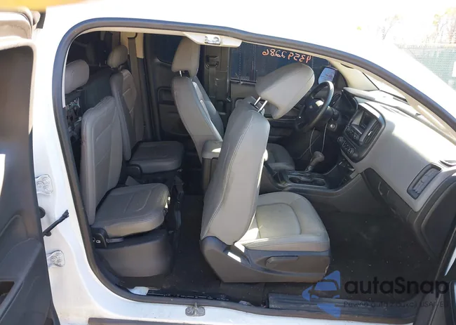 1GCHSAEA1F1245672: 43592286