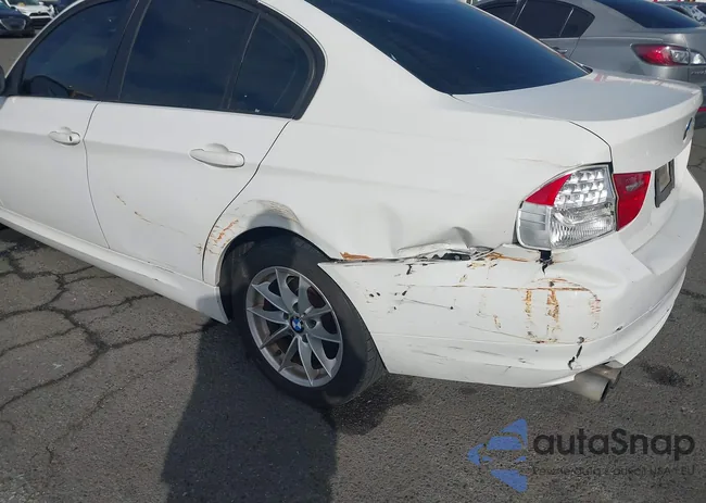 WBAPH7G51ANM53840: 43592301