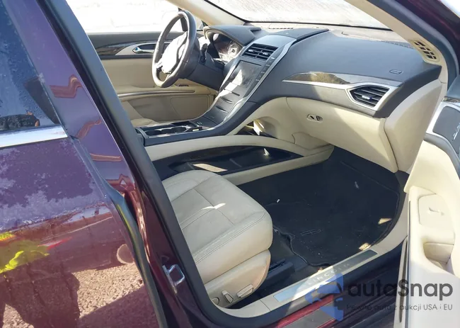 3LN6L2LU6DR823433: 43593364